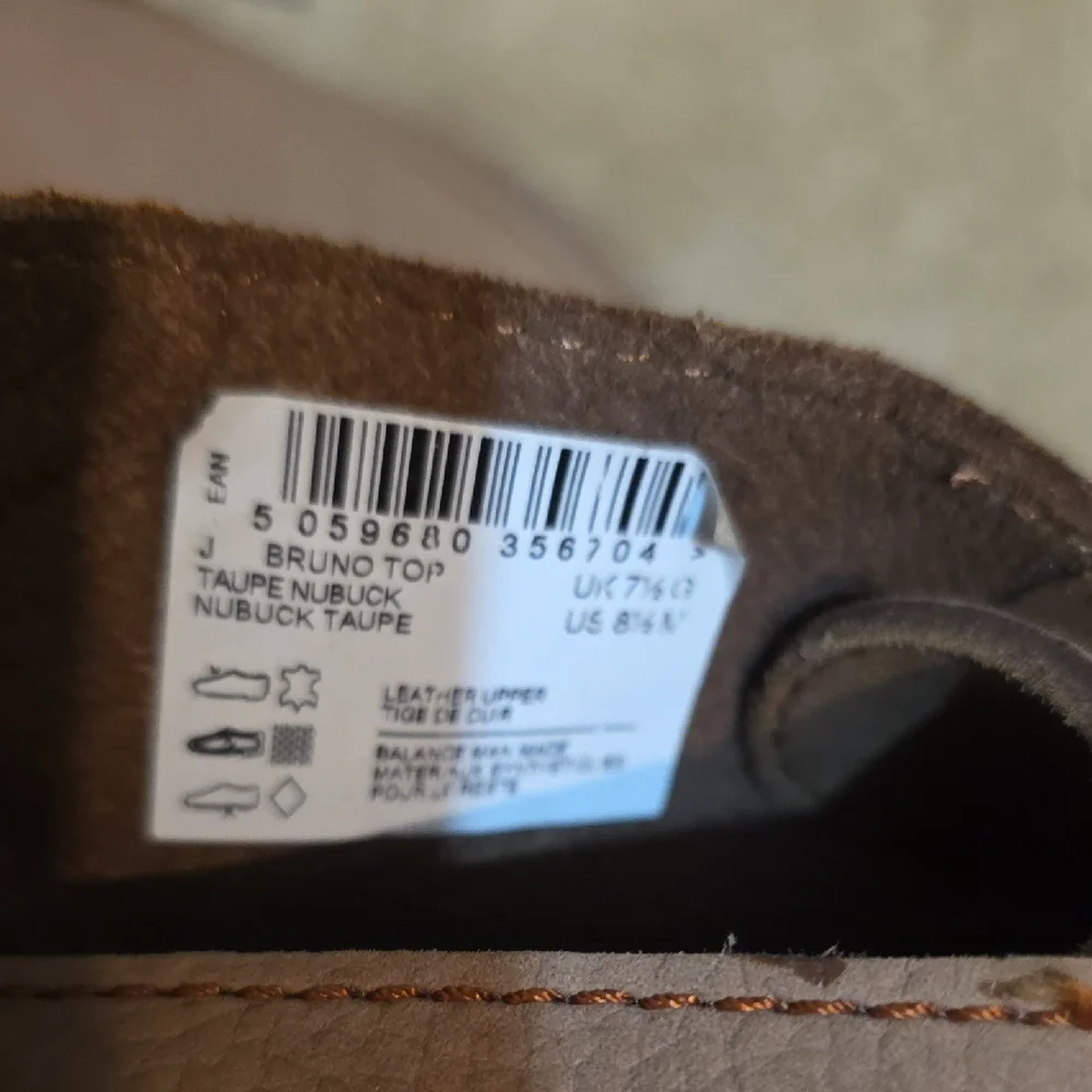 Clarks Men's Tan‎ Chukka Boots